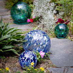 Solar Garden Globe Lights