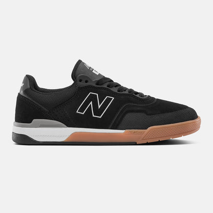 NM913 - Women / Men