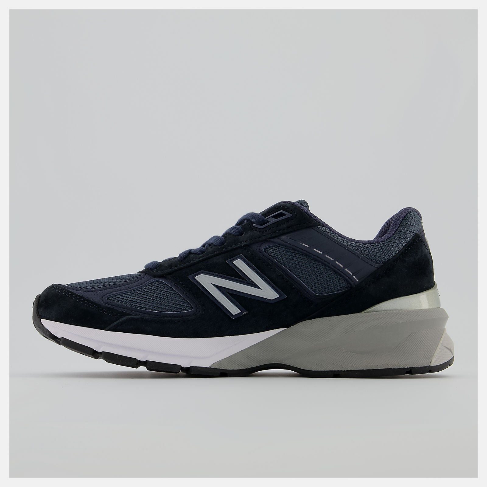 Made in US 990v5 - Women