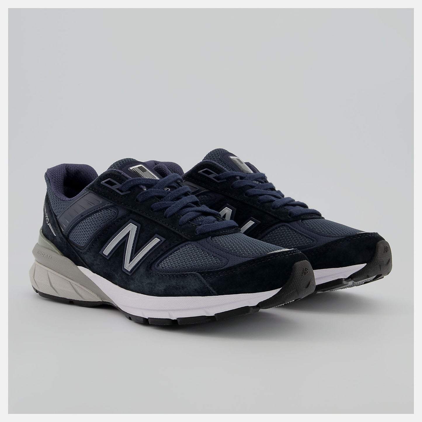 Made in US 990v5 - Women