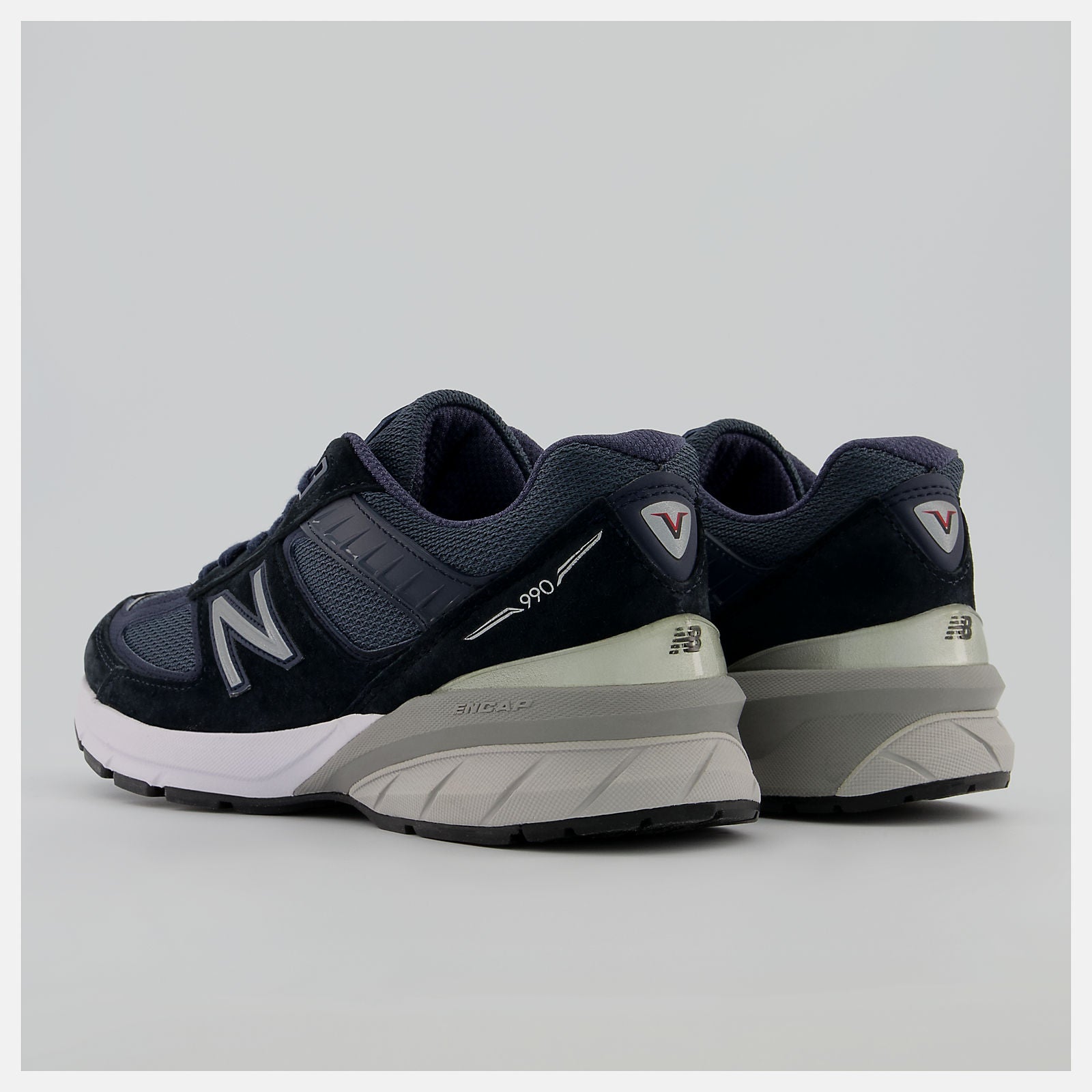 Made in US 990v5 - Women